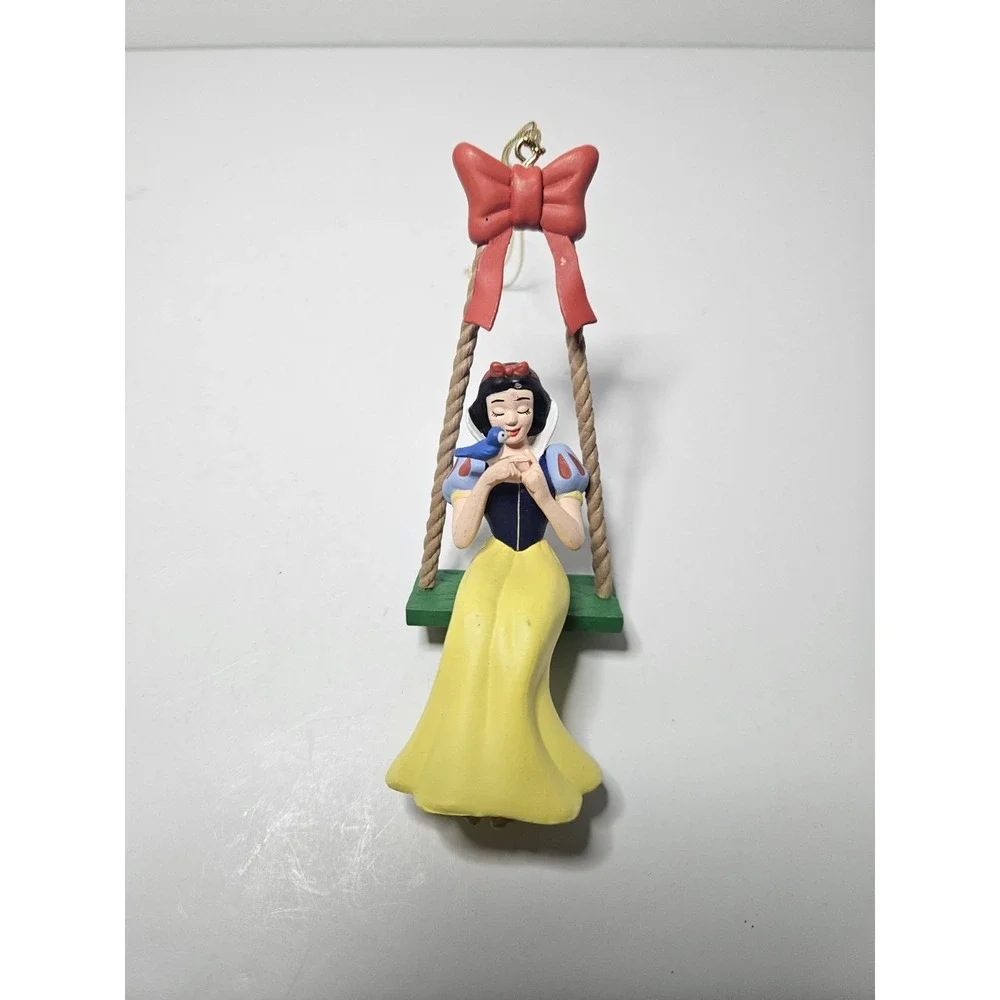 Vintage 1998 Hallmark Keepsake Disney Snow White on Swing Christmas Ornament
